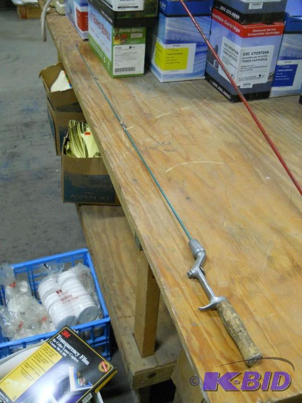 lot 30 image: Vintage Coast to Coast Mercury Fishing Rod. Steel.