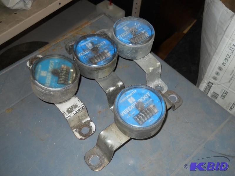lot 32 image: 4 Veeder Root Hub Odometers