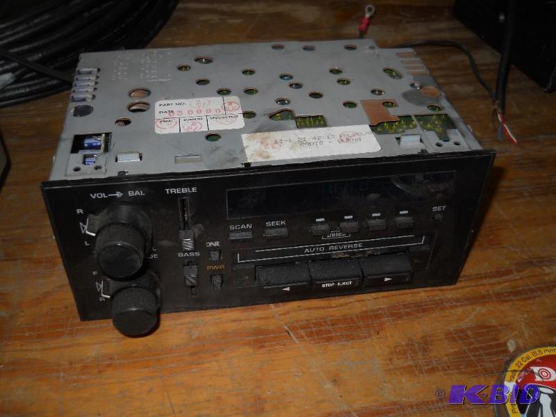 lot 47 image: Cadillac Stereo