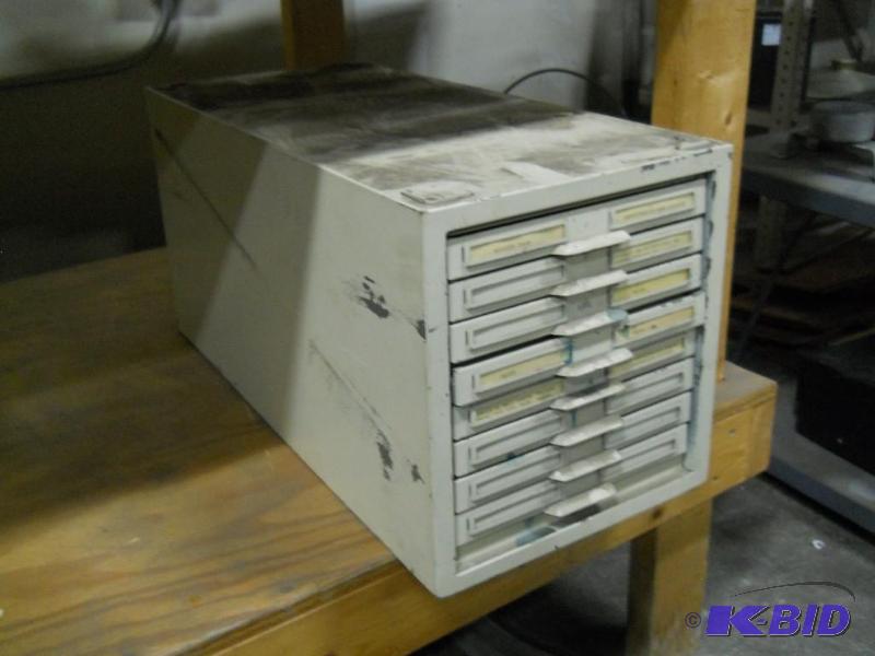 lot 58 image: 8 Drawer File. Perfect for Pictures.