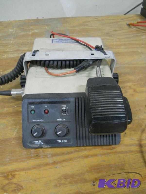 lot 8 image: Regency TR 200 CB  Radio.