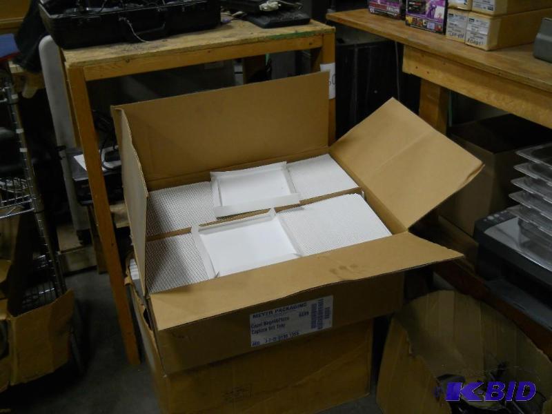 lot 92 image: 800 Cardboard Pizza  Sandwich Boxes