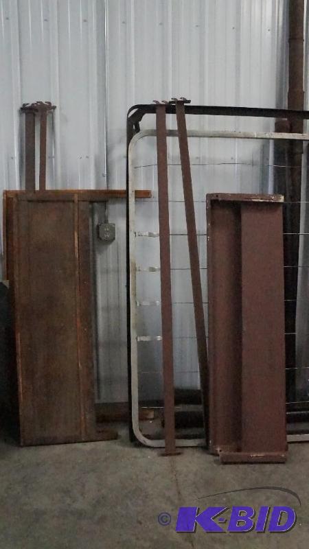 lot 11 image: Lot of 3 Full Size Beds