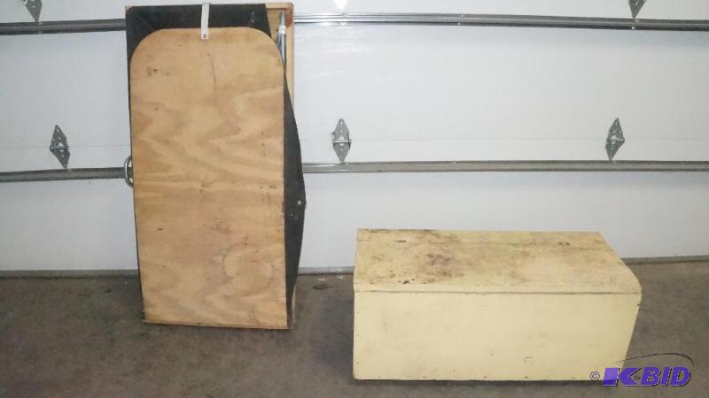 lot 14 image: Wood Box with Lid, Rope & Portable Fish House