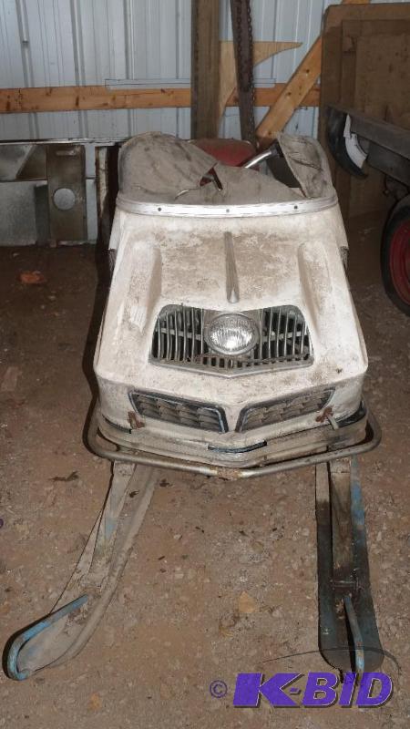 lot 4 image: Vintage Polaris Charger Snowmobile - NO RESERVE