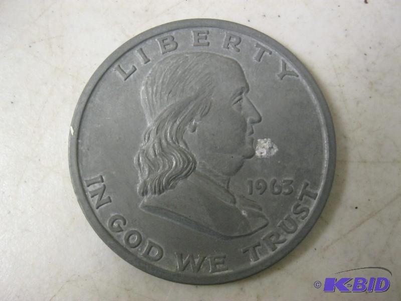 lot 115 image: Large Ben Franklin Coin Paper Weight ...