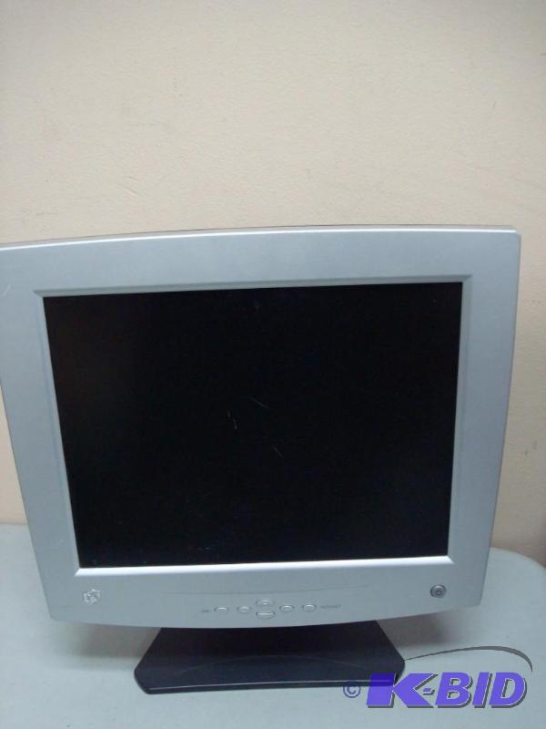 lot 131 image: Gateway Computer Monitor, Works, Missing Cord...