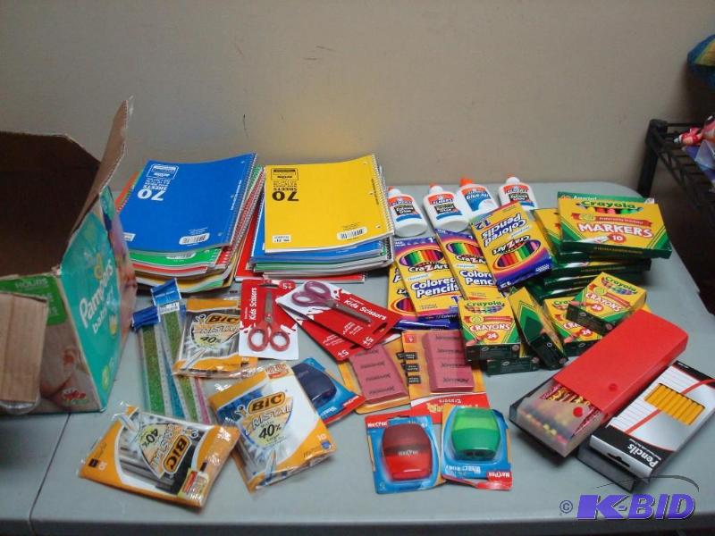 lot 29 image: Large Lot Of All New School Supplies ...