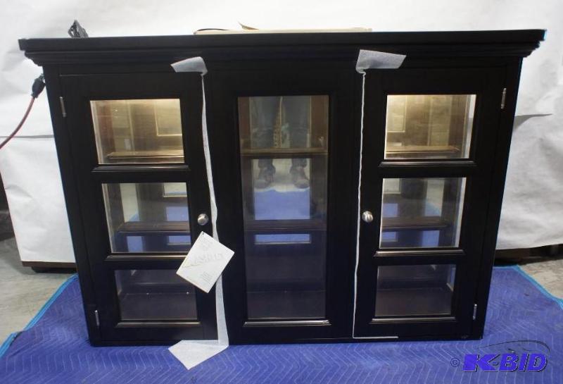 New Ashley Signature&nbspChina Hutch &nbsp(...