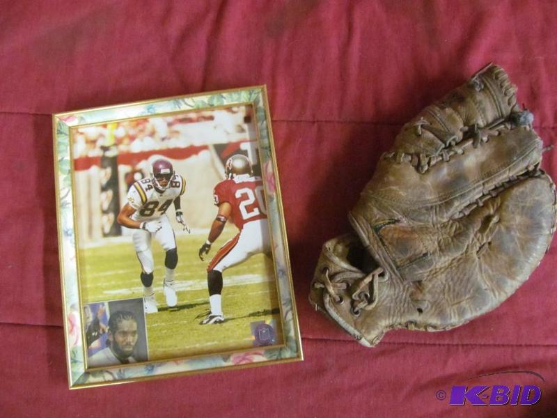 Glove