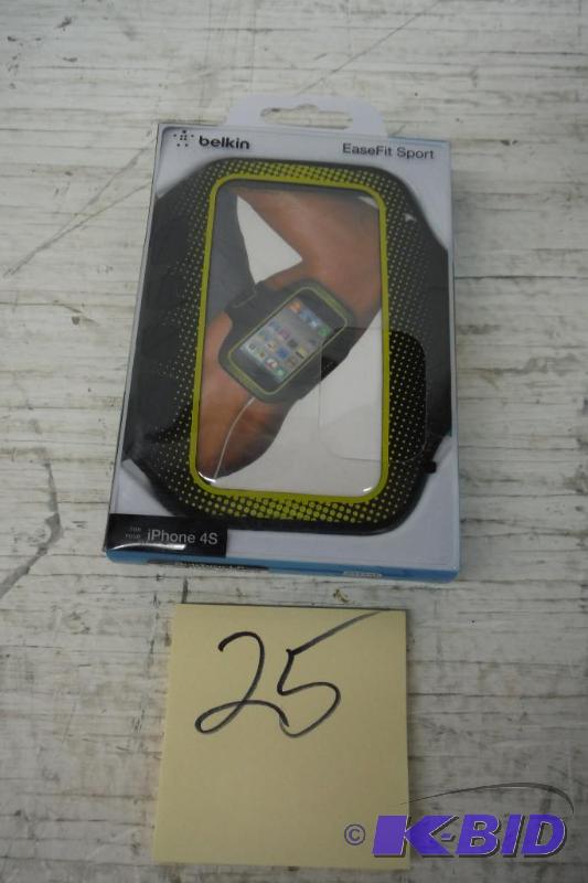 lot 25 image: Belkin Easyfit sport for iPhone 4S
