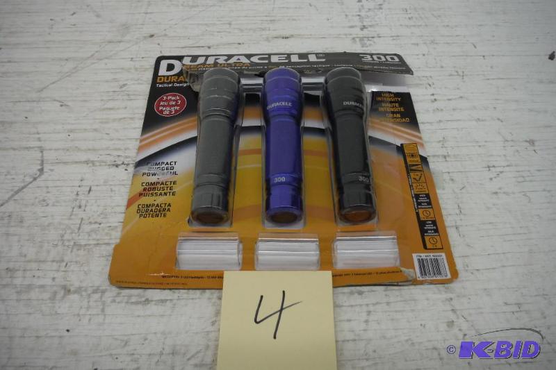 lot 4 image: Duracell 300 lumens Flashlights set of three