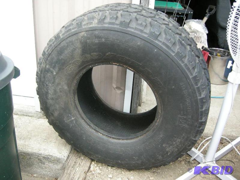lot 6 image: Goodyear Truck Tire