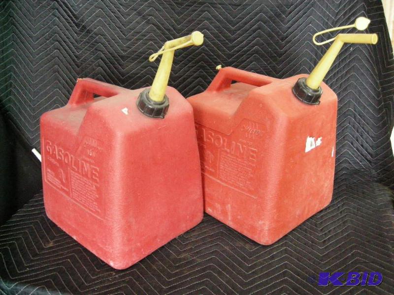 lot 69 image: Gas cans