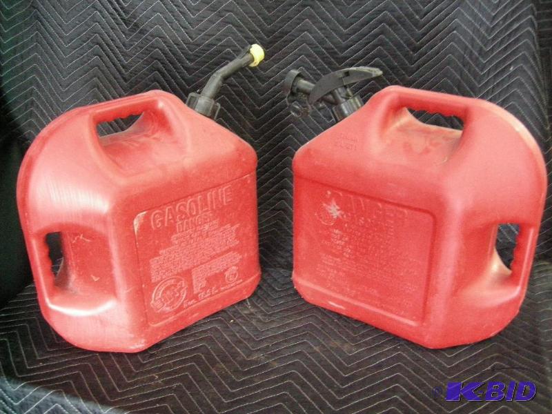 lot 70 image: Gas cans
