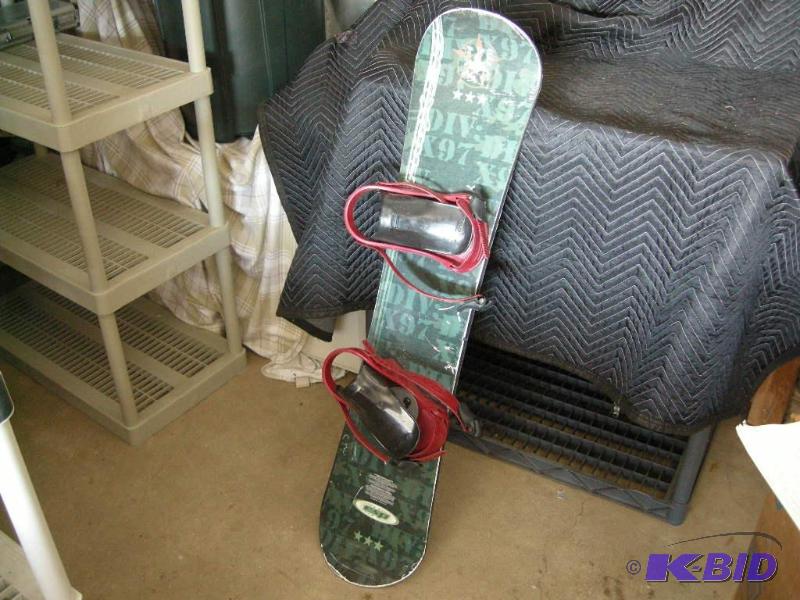 lot 9 image: ESP Snowboard