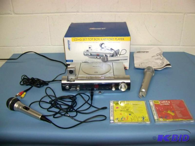 lot 10 image: Memorex, Home Karaoke Machine