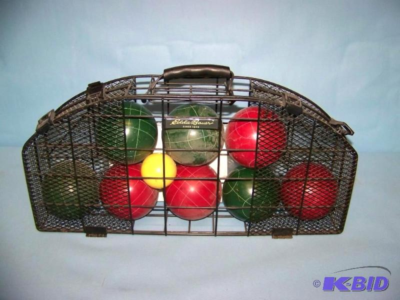 lot 106 image: Eddie Bauer, Bocceball Set in Metal Carry Case