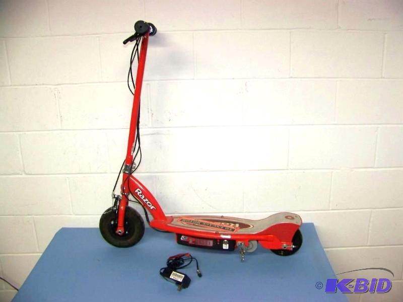 lot 31 image: Razor, Motorized  Electric Scooter