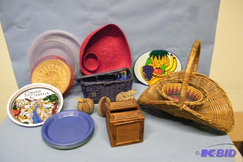 lot 75 image: Decorative Baskets  Bowls and Knick-Knacks