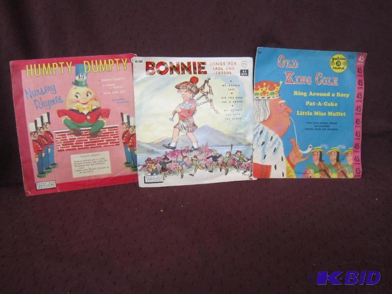 lot 592 image: 3 Collectible 45 Records