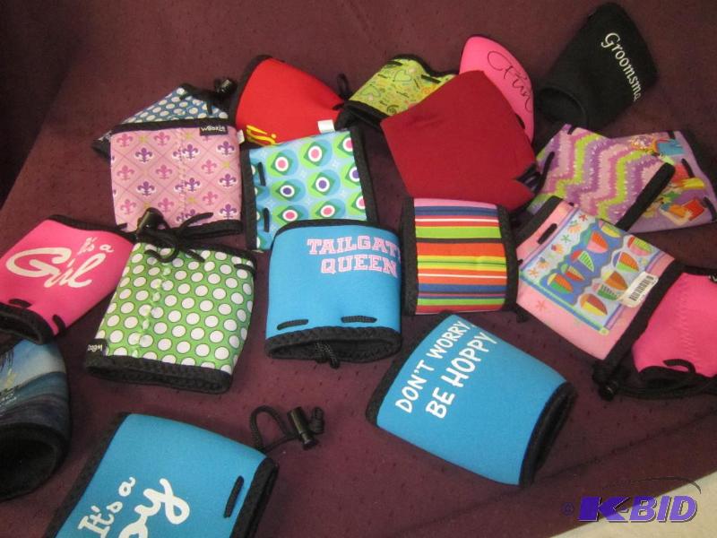 lot 638 image: NEW 19 Wine Coozies