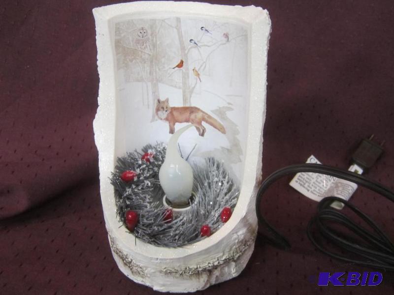 lot 658 image: NEW  Electric Frosted Light Deer  Buck Light with Cardinals and Chickadee 7