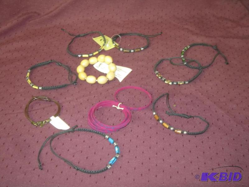 lot 670 image: NEW  Lot of 9 Braclets