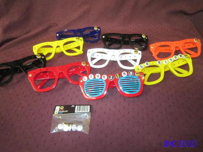 lot 675 image: 9 pairs of glasses with letters to change sayings colorful  - PARTY