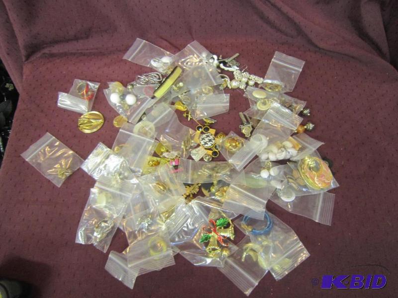 lot 687 image: Misc Box Lot of Jewelry - Earring and Pins, ETC