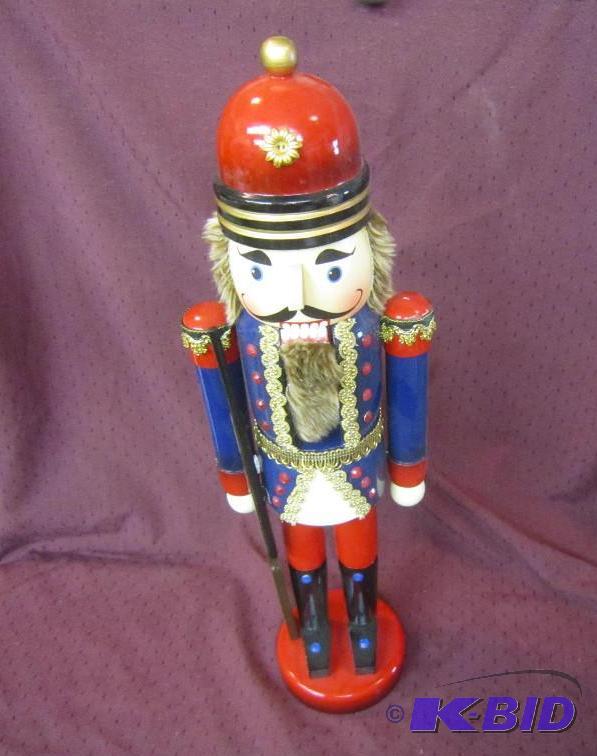 lot 689 image: NEW 20 Nutcracker Blues and Red
