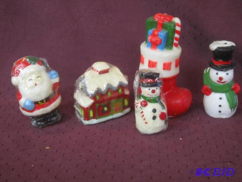 lot 704 image: Christmas - Collection of 5 Candles Two Snowman, House, Stocking and Santa