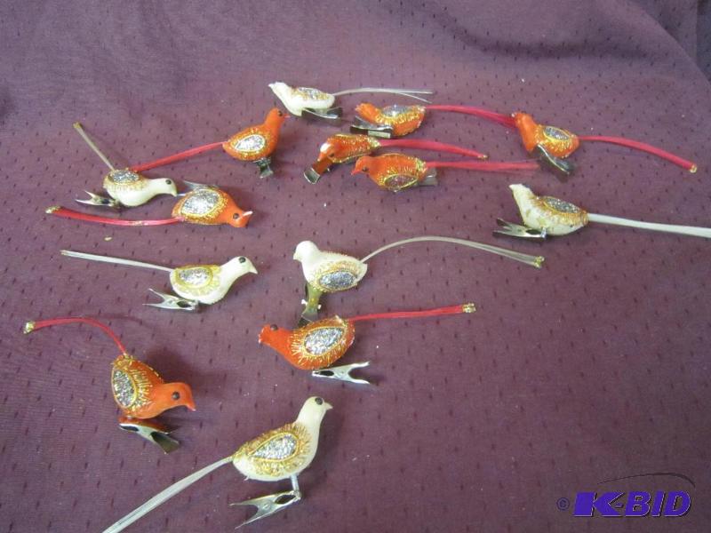 lot 706 image: Chirstmas - Very Old 14 Clip on Bird Ornaments - Republic of China