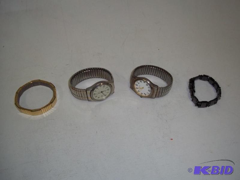 2 vintage watches with 2 bracelets...