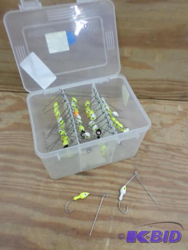 lot 18 image: Spinner Bait Box Full Of Misc Spinner Bait Bo...