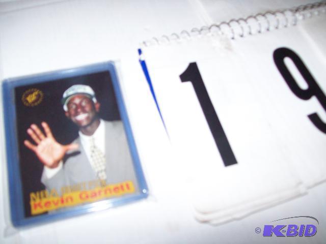 Lot of 4 Kevin Garnett Rookie cards. 95-96 Fl...