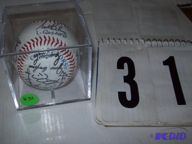 2006 or 2007 Twins Baseball with entire team ...