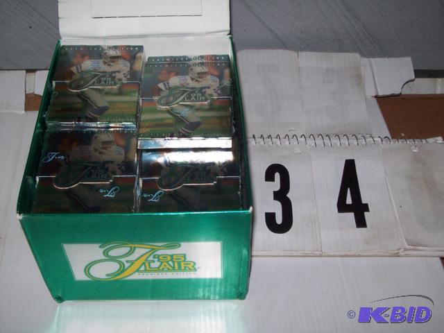 1995 Flair Football Box of 34 (2 shy of a ful...