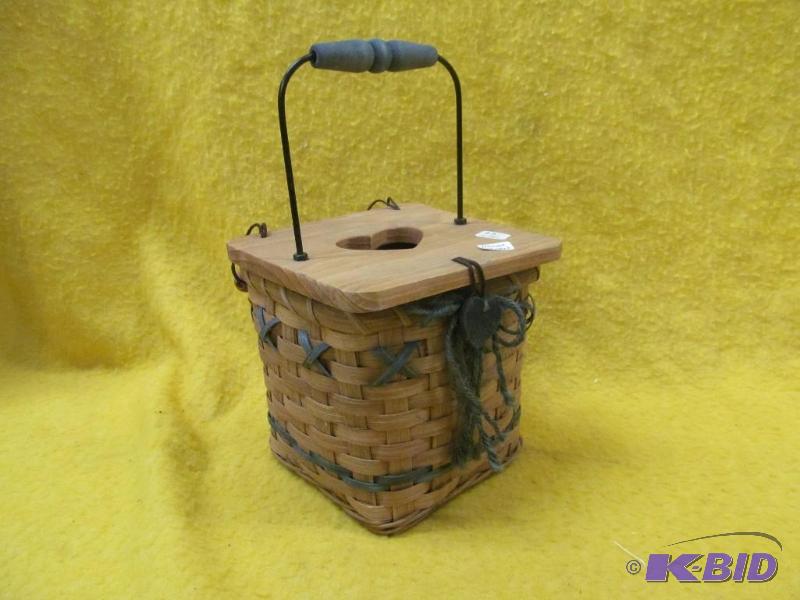 Tissue basket