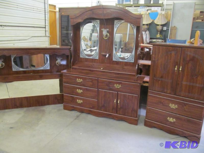 Bedroom set