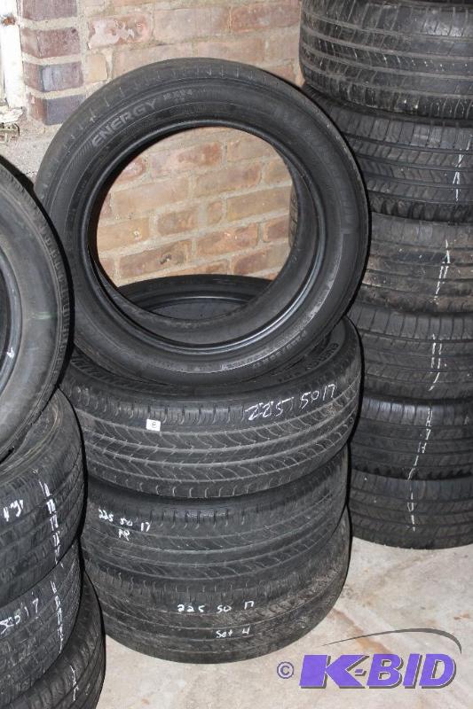P22550R17, Set of 4