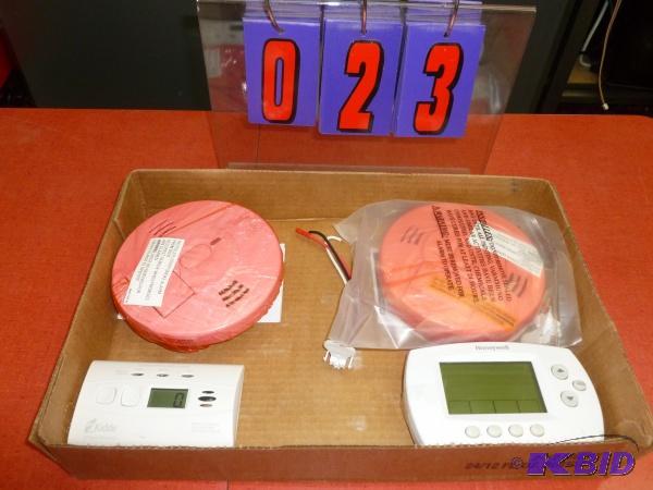 Flat of carbon monoxide detector, thermostat ...