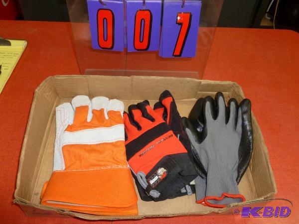 Flat of gloves size large. As shown. Terms. C...