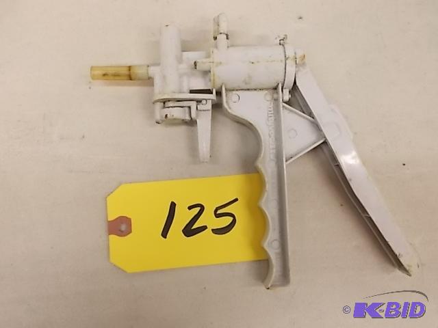 lot 125 image: Mighty Vac II Vacuum Pump...