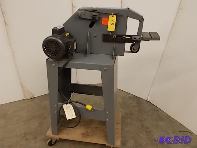 lot 13 image: Kalamazoo Model S272 2" x 72" Belt ...
