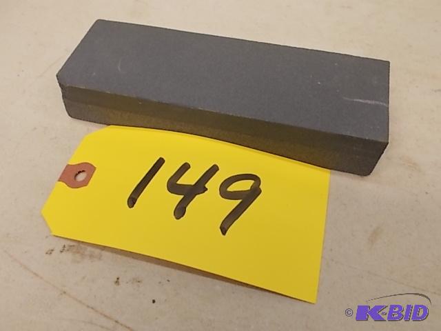 lot 149 image: Silicon Carbide Sharpening Stone, 1 x 2 x 6, ...
