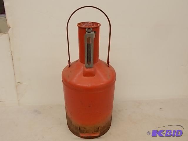 lot 162 image: Vintage Brookins Model 315-1MPD 5 Gallon Gas ...
