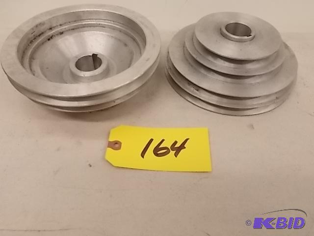 lot 164 image: (2) Aluminum Step Pulleys, 7 34" x 1 3...