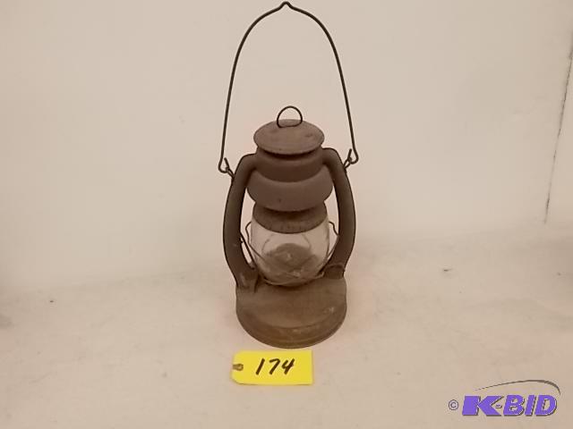 lot 174 image: Vintage Atlantic Air Pilot Lantern...