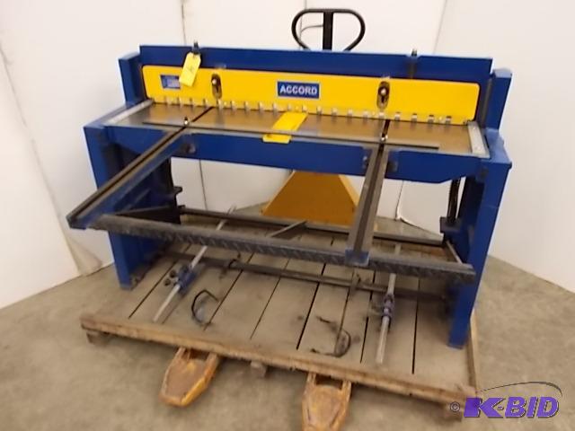lot 4 image: Accord Model FS-5216C Foot Shear, 16 Gauge X ...